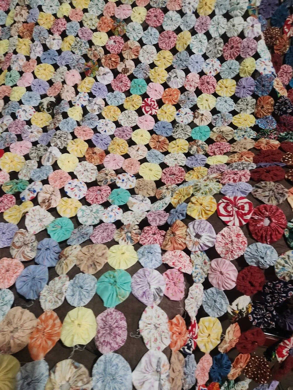Vintage Handmade Yo Yo Quilt MultiColor Cotton Patchwork Pinwheel 120x70 PlsRead